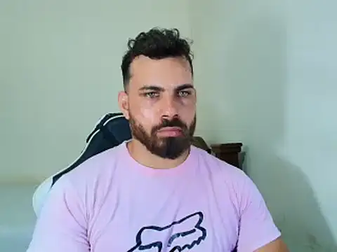 Snapshot of max_love255 chatting on October 31, 9:54 pm max love255 online show from October 31, 9:54 pm