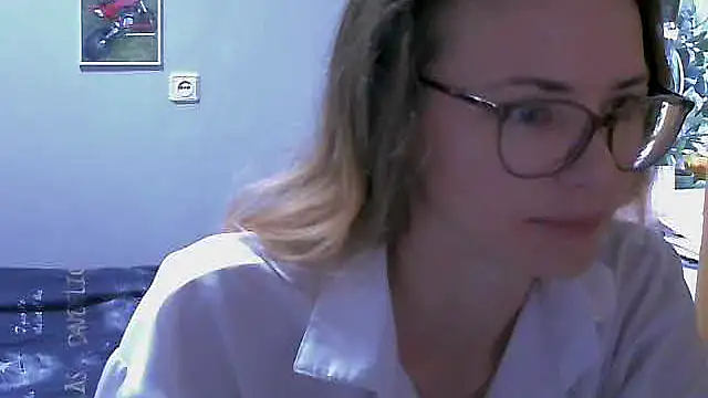 Snapshot of SEA_Dream chatting on November 12, 5:00 am SEA Dream online show from November 12, 5:00 am