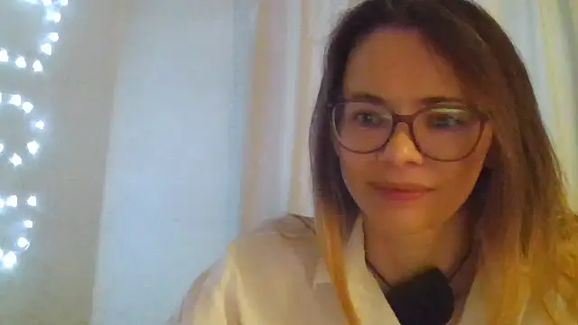 Snapshot of SEA_Dream chatting on December 14, 4:29 am SEA Dream online show from December 14, 4:29 am