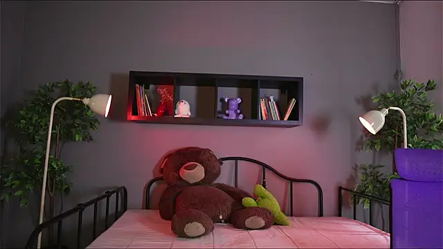 Sabrina bloom online show from April 20, 1:24 pm