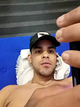 Snapshot of jhoi95 chatting on September 21, 4:06 am jhoi95 online show from September 21, 4:06 am