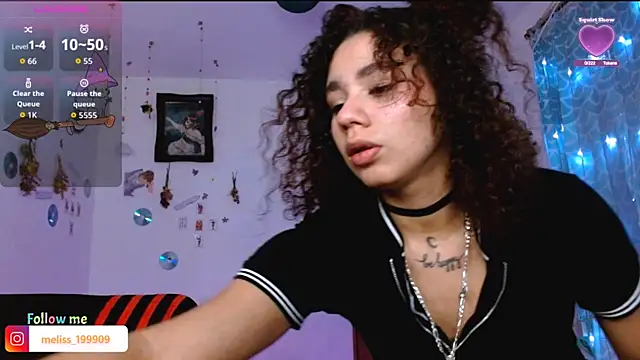 Snapshot of Nocturnawitch chatting on May 6, 12:03 am Nocturnawitch online show from May 6, 12:03 am