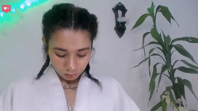 Snapshot of Nocturnawitch chatting on September 18, 2:42 pm Nocturnawitch online show from September 18, 2:42 pm