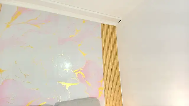 Snapshot of MayaBaker chatting on February 9, 8:07 pm MayaBaker online show from February 9, 8:07 pm