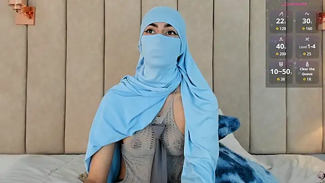  Zahiira  online show from May 21, 11:40 am