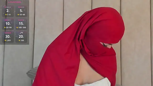  Zahiira  online show from January 8, 11:38 am