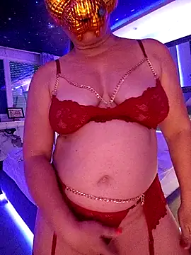BigAssMom  online show from May 8, 3:16 pm