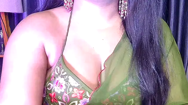 Webrowncouple online show from March 18, 5:58 pm