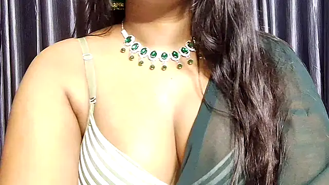 Webrowncouple online show from November 20, 3:45 pm