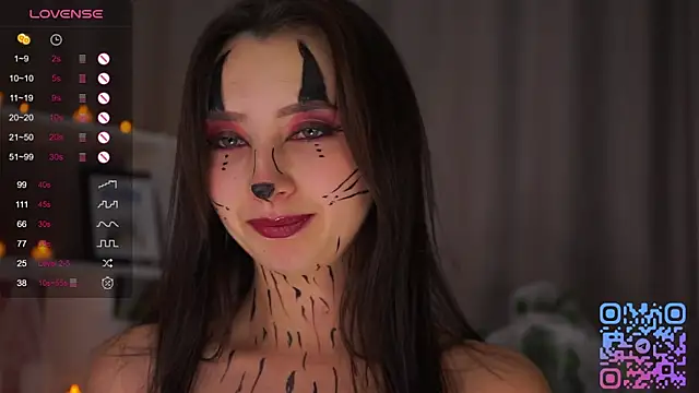 DaisyBlaze online show from October 31, 4:58 pm