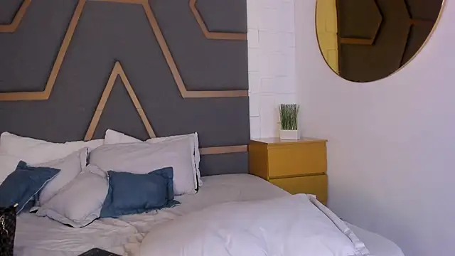 AllisonOwens online show from November 3, 12:20 pm