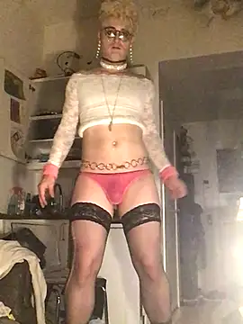 Sissy Cindy Whore online show from October 16, 11:57 pm