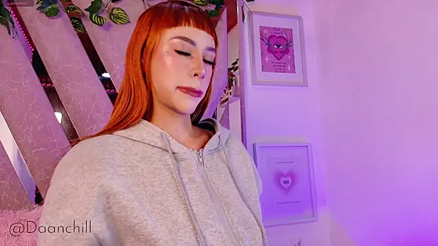 ScarlettRusso1 online show from June 2, 10:43 pm