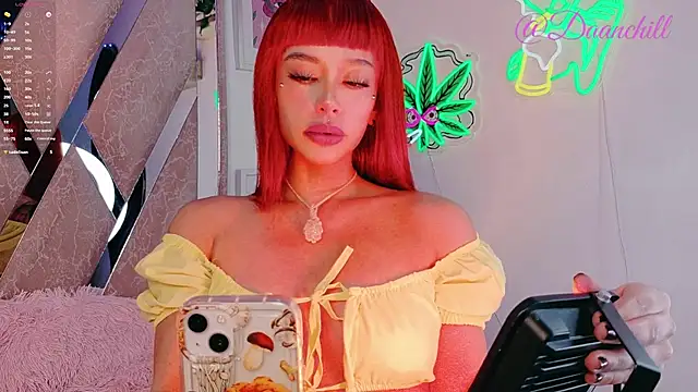 ScarlettRusso1 online show from November 13, 7:18 pm