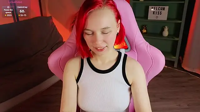 NaomiYoru online show from November 12, 9:18 pm