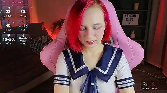 NaomiYoru online show from December 3, 8:30 pm