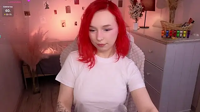 NaomiYoru online show from May 30, 8:36 pm