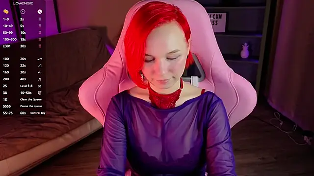 NaomiYoru online show from September 10, 8:41 pm