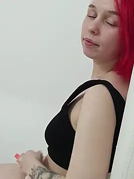 NaomiYoru online show from October 26, 6:41 pm