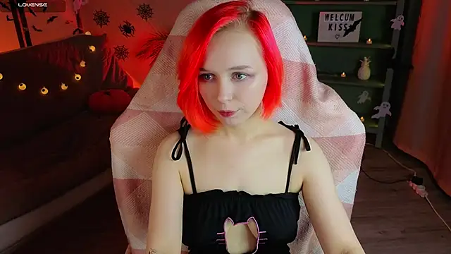 NaomiYoru online show from October 23, 8:29 pm