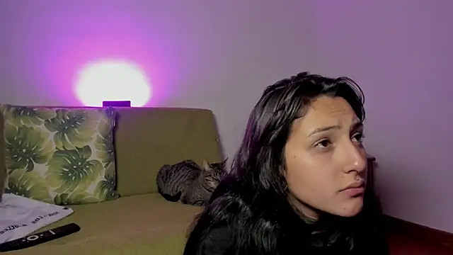 Snapshot of lola_n_apolo chatting on October 14, 2:34 am lola n apolo online show from October 14, 2:34 am