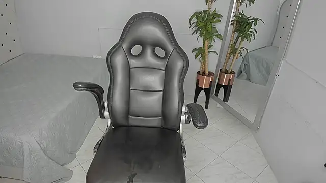 Alix 18  online show from September 25, 11:38 am