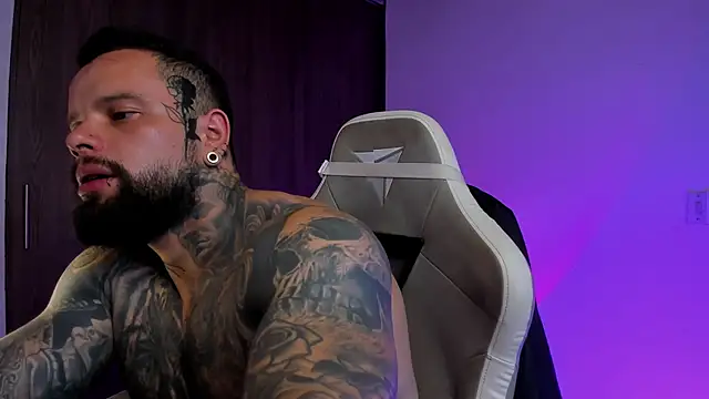 natevillage online show from October 4, 10:11 pm