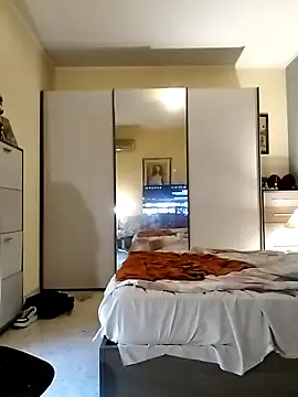 KalendaXL online show from February 1, 3:10 pm