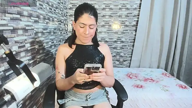 xxxEmmaxx online show from March 17, 3:20 am