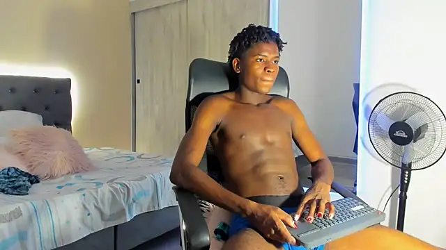 Snapshot of Johan_barreto chatting on October 14, 1:50 am Johan barreto online show from October 14, 1:50 am