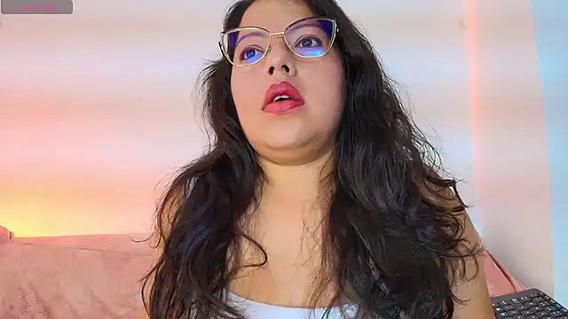 kute jess online show from April 14, 8:52 am