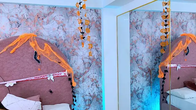 Snapshot of RavenGloomy chatting on October 28, 7:57 pm RavenGloomy online show from October 28, 7:57 pm