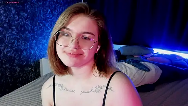 SophieMurrr online show from April 16, 9:39 pm