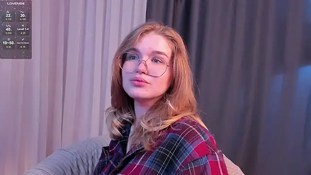 Snapshot of SophieMurrr chatting on October 14, 3:12 pm SophieMurrr online show from October 14, 3:12 pm