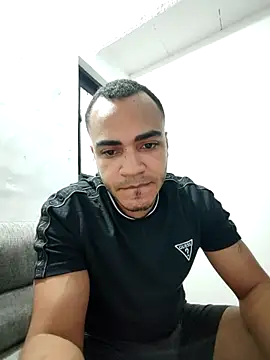 Snapshot of SanChacal5694 chatting on September 10, 3:05 am SanChacal5694 online show from September 10, 3:05 am