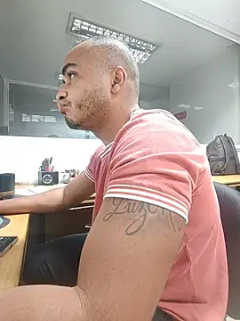 SanChacal5694 online show from January 14, 10:35 pm