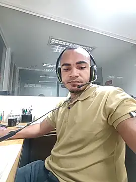 SanChacal5694 online show from March 24, 10:32 pm