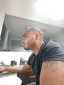 Snapshot of SanChacal5694 chatting on November 21, 10:53 pm SanChacal5694 online show from November 21, 10:53 pm