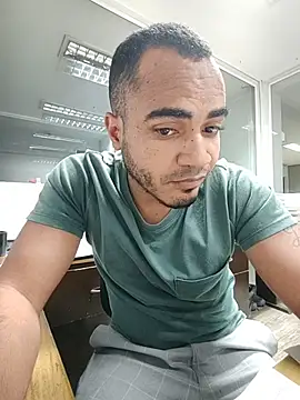 Snapshot of SanChacal5694 chatting on November 28, 11:05 pm SanChacal5694 online show from November 28, 11:05 pm