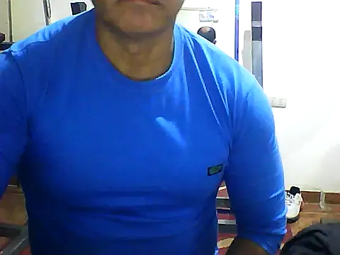 Snapshot of sexigym35 chatting on October 11, 2:45 am sexigym35 online show from October 11, 2:45 am