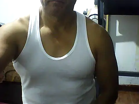 Snapshot of sexigym35 chatting on October 16, 3:26 am sexigym35 online show from October 16, 3:26 am
