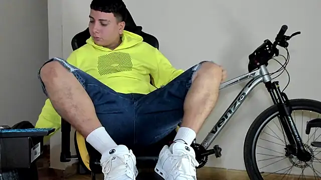 HELLSTAR online show from October 20, 8:04 am