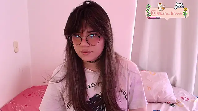 Liia-Bloom online show from March 11, 4:23 pm