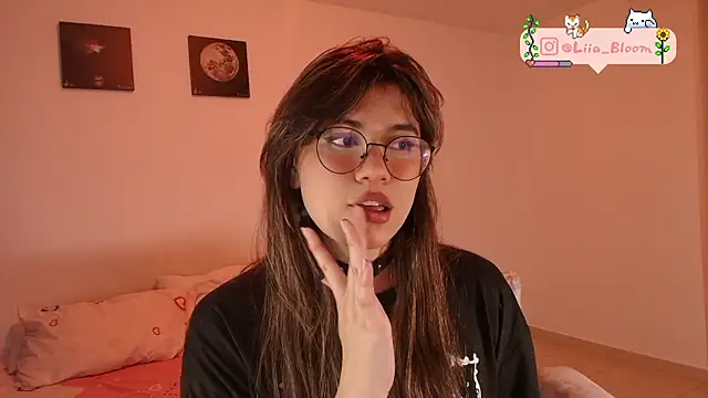 Liia-Bloom online show from September 14, 3:18 am