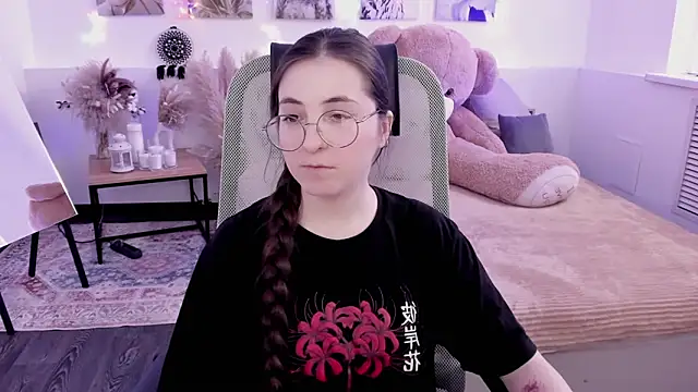 VirtuallVoyant online show from March 6, 10:54 am