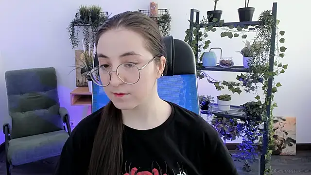 VirtuallVoyant online show from March 16, 7:23 am