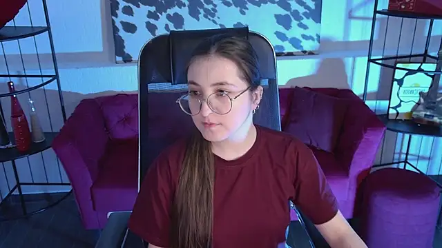 VirtuallVoyant online show from April 9, 7:09 pm