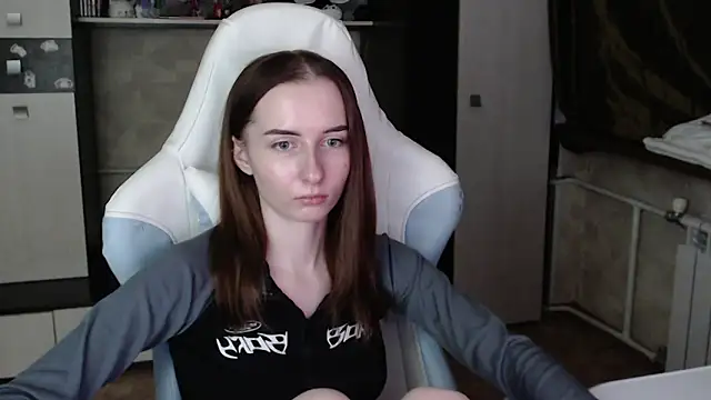 Cutti Crystal online show from November 4, 3:05 pm