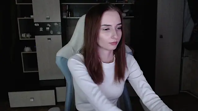 Cutti Crystal online show from December 4, 11:04 pm