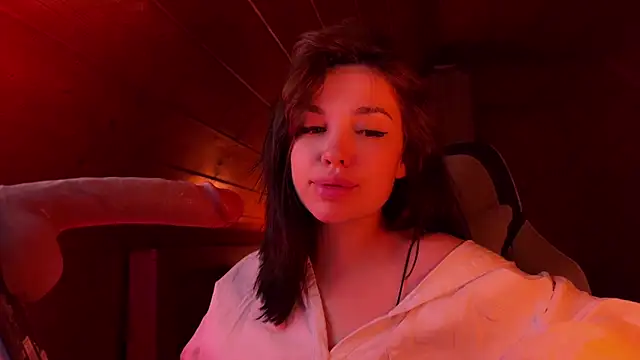 Snapshot of Crucio chatting on May 27, 8:49 pm Crucio online show from May 27, 8:49 pm
